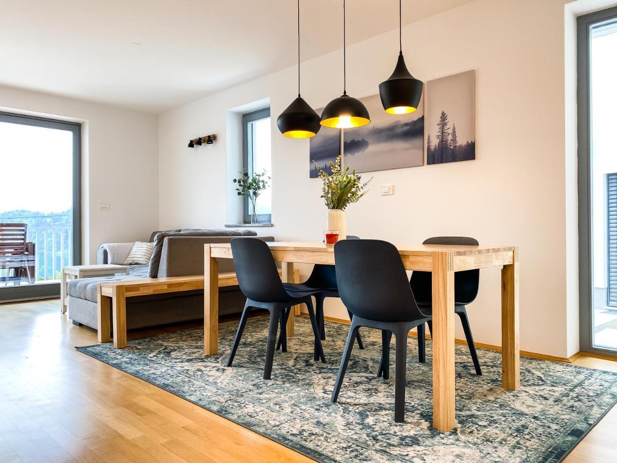 Lakeview Apartment